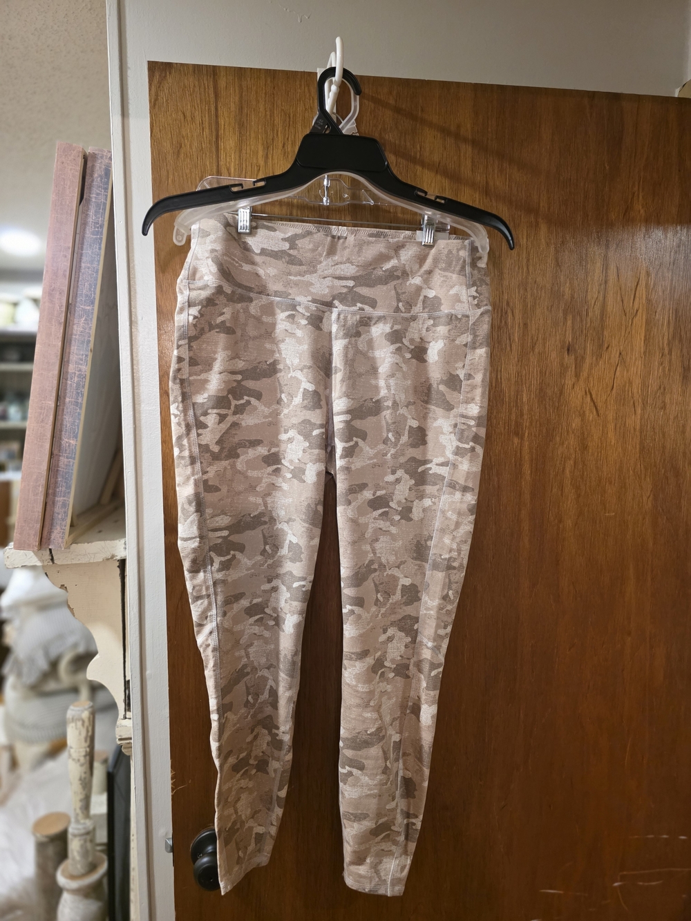 Wonderly Taupe Camo Leggings
